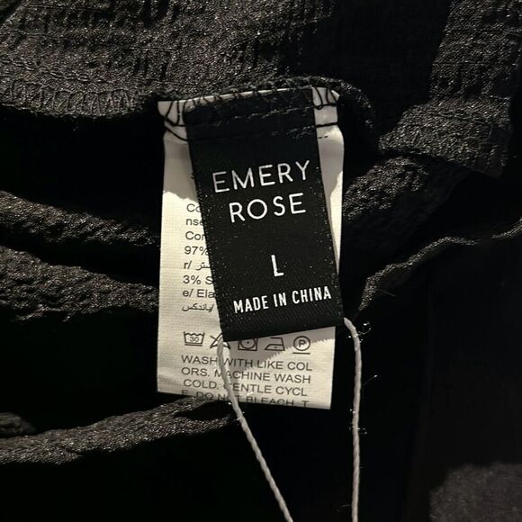 Emery rose black romper size large C19-13 (J) - Picture 4 of 4